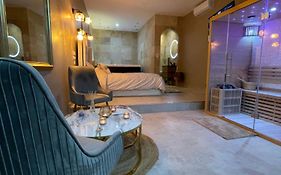La Nuit De Reve Suite Privative Jaccuzi Sauna Suite 2